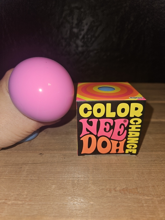 Needoh Other - BLUE ➡️ PINK Color Change Needoh